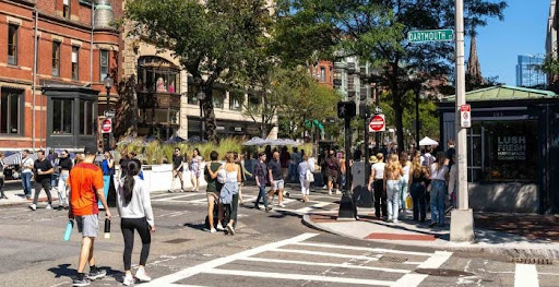 Lavish Shops and Restaurants in the Neighborhood of Back Bay